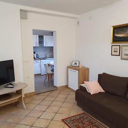 Apartma Cerknica Buitenkant foto