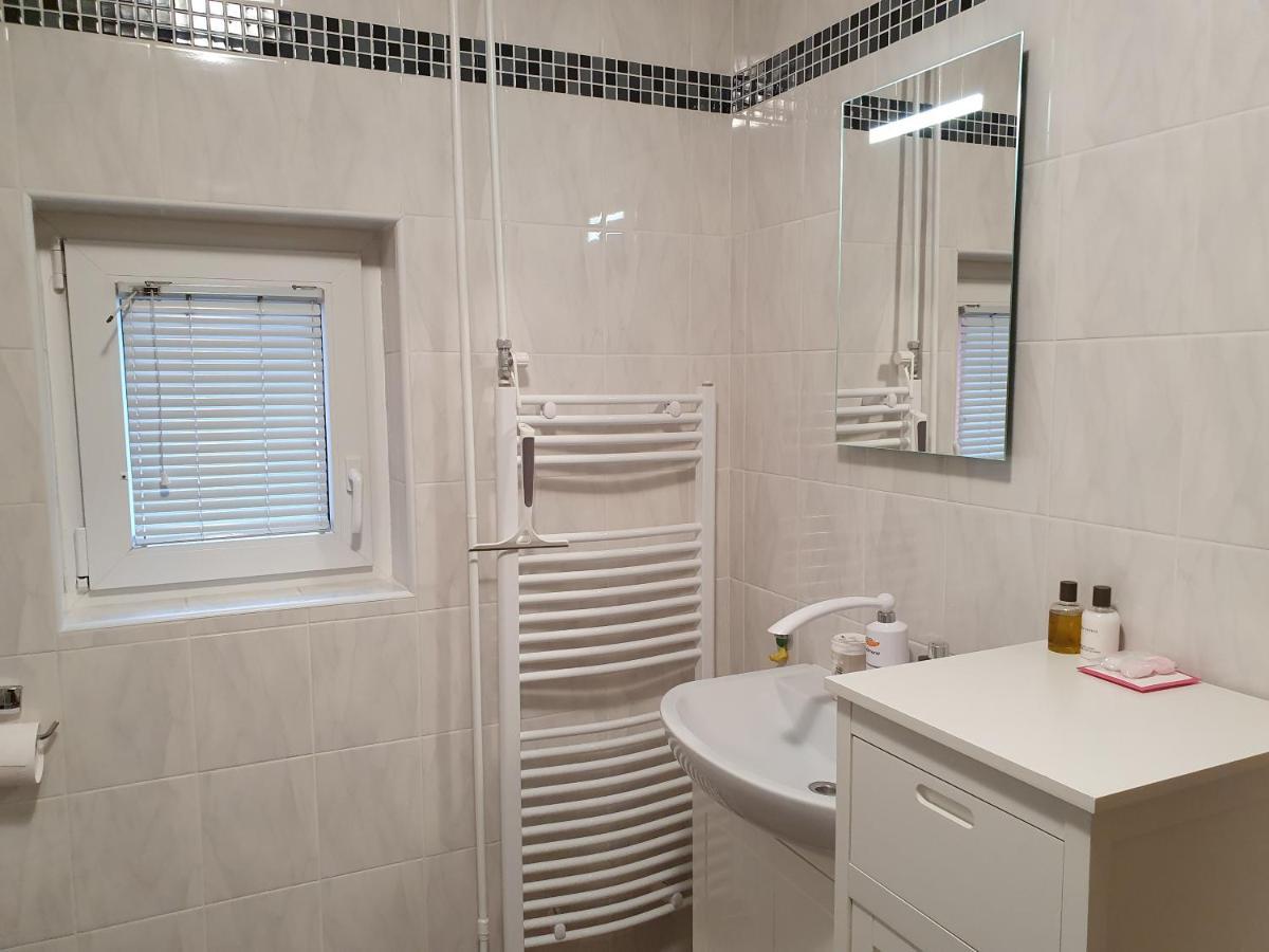 Apartma Cerknica Buitenkant foto